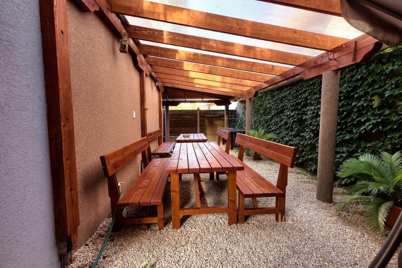 Apartmánový dom RED Hotel Podhájska Esterno foto