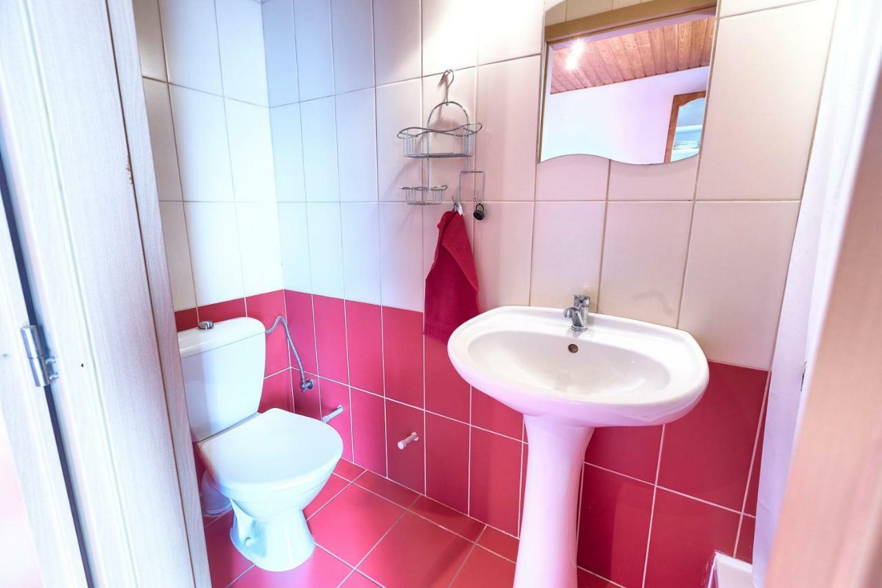 Apartmánový dom RED Hotel Podhájska Esterno foto