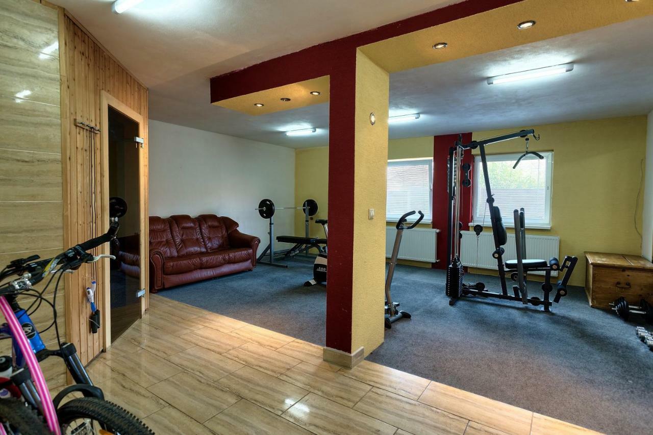 Apartmánový dom RED Hotel Podhájska Esterno foto
