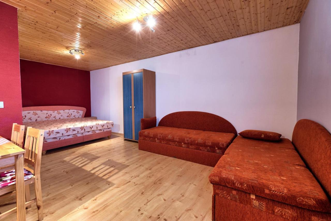 Apartmánový dom RED Hotel Podhájska Esterno foto