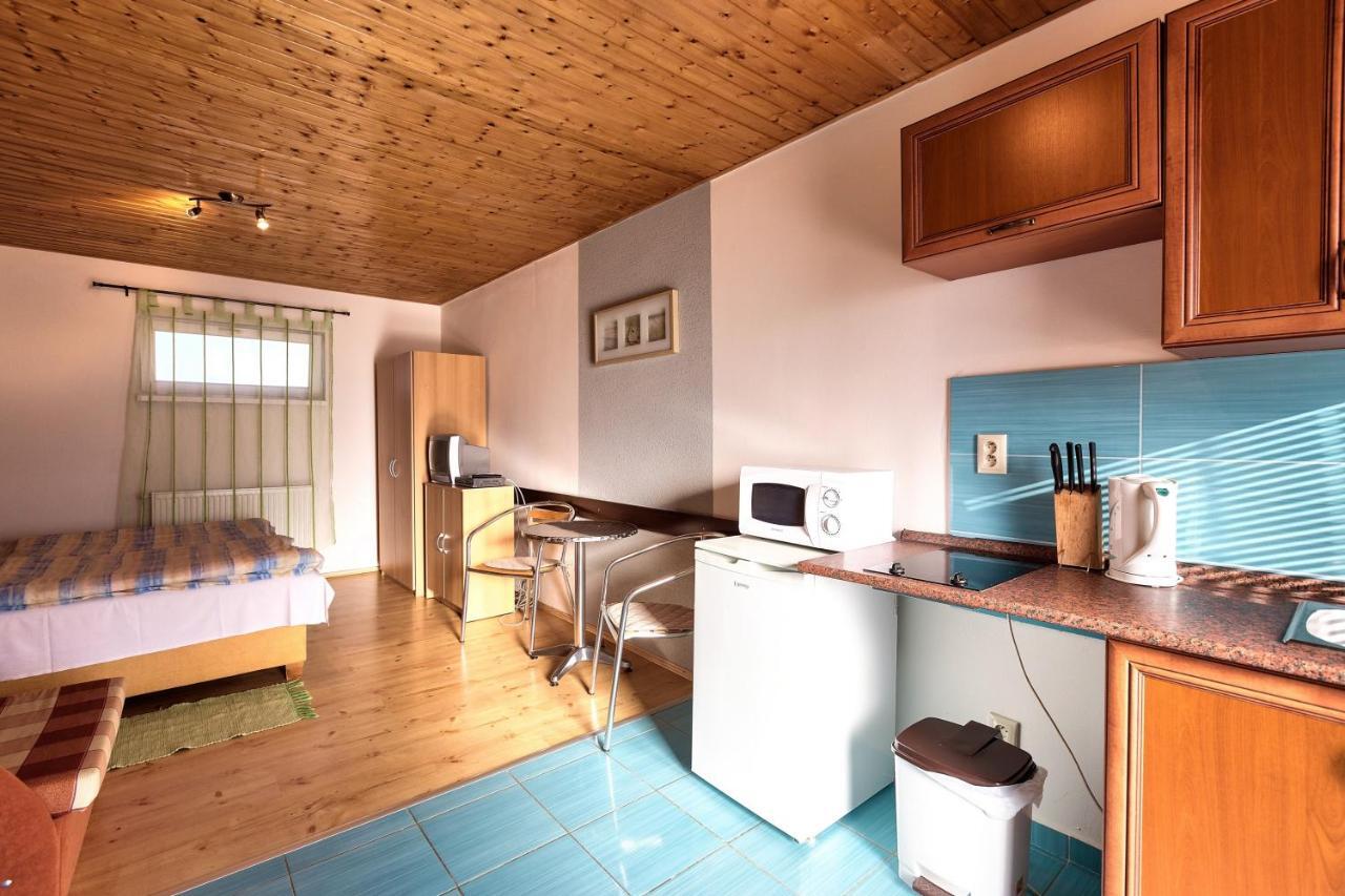 Apartmánový dom RED Hotel Podhájska Esterno foto